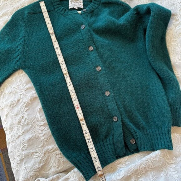 Vintage B. Altman & Co. Women's Teal Cardigan Sweater, medium small, pure wool - Picture 10 of 11